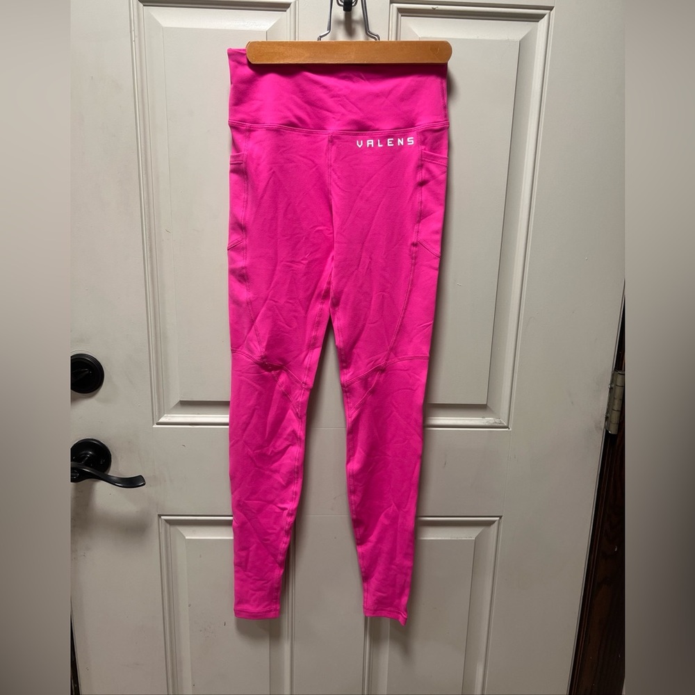 New with Tag Hot pink Valens leggings small